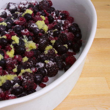 ginger berry crumble how to (1 of 1)
