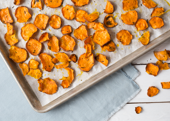 sweet potato chips on baking tray