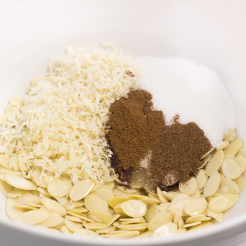 almond crunch ingredients