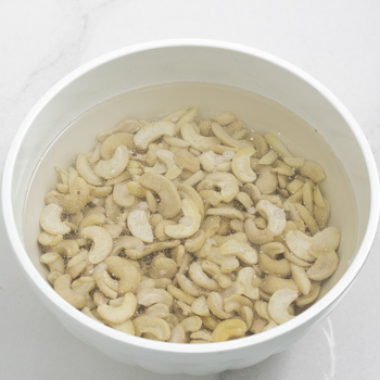 soaking cashews 