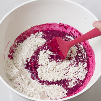 apple_beet_oat_muffins_-howto_web-2