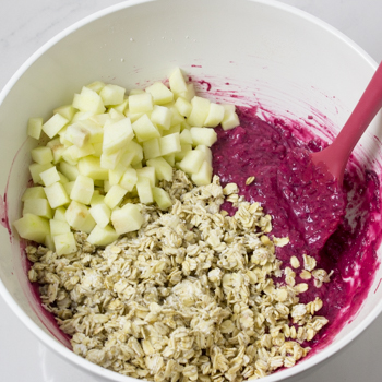 apple_beet_oat_muffins_-howto_web-3